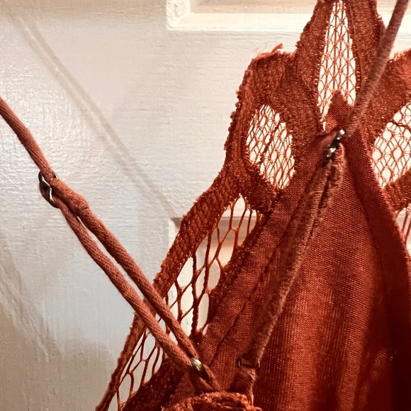 Free People Women Adella Sleeveless Slip Dress Ochre long copper colored - Picture 4 of 13